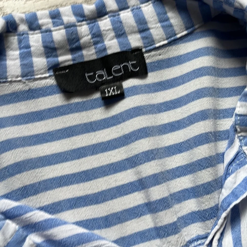 Talent tie button down - Picture 2 of 3